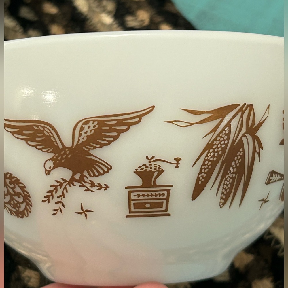 1960’s Pyrex mixing bowl Early American Pattern 1.5 Pt Colonial Cinderella - Picture 3 of 9